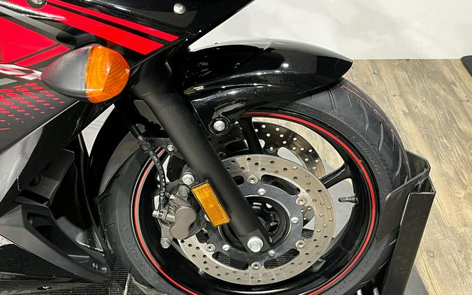 2012 Yamaha Motor Corp., USA FZ6R