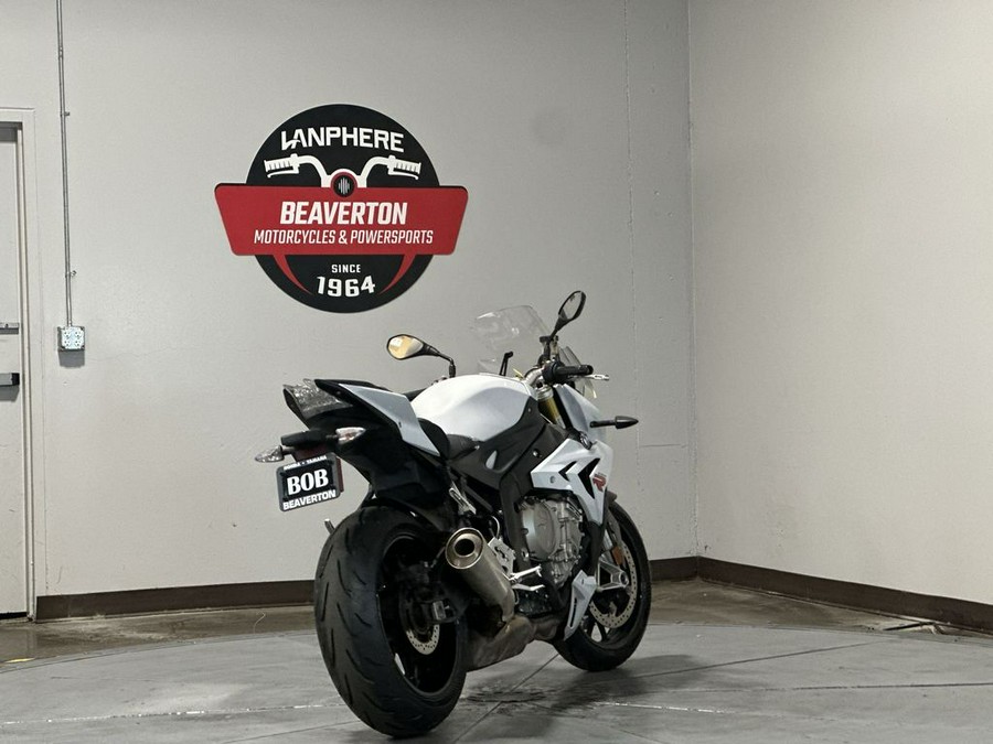 2016 BMW S 1000 R