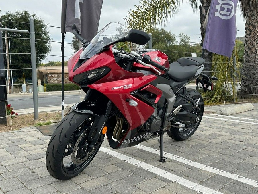 2025 Triumph Daytona 660 Carnival Red/Sapphire Black