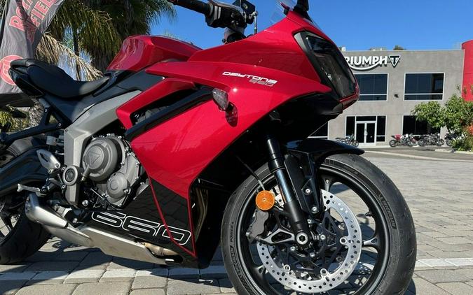 2025 Triumph Daytona 660 Carnival Red/Sapphire Black