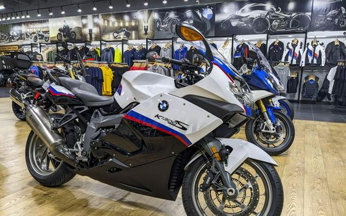 New 2025 BMW R 12 nineT