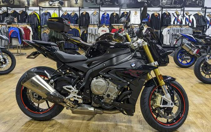 New 2025 BMW R 12 nineT