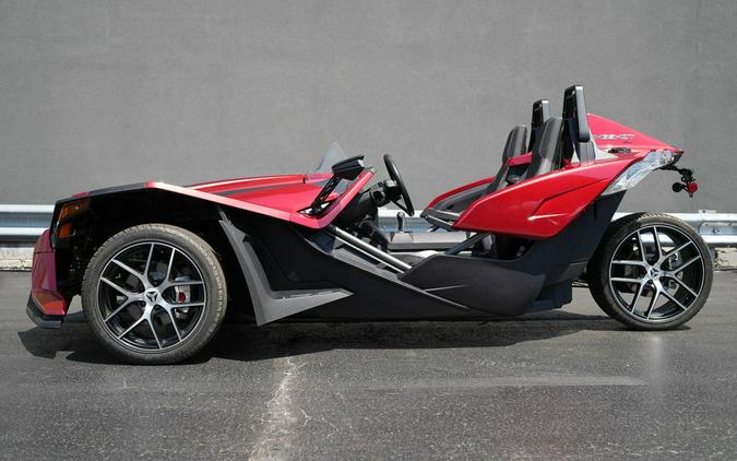 2018 Polaris Slingshot SL Sunset Red