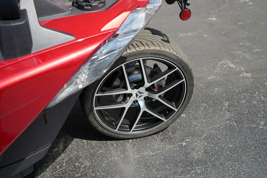 2018 Polaris Slingshot SL Sunset Red
