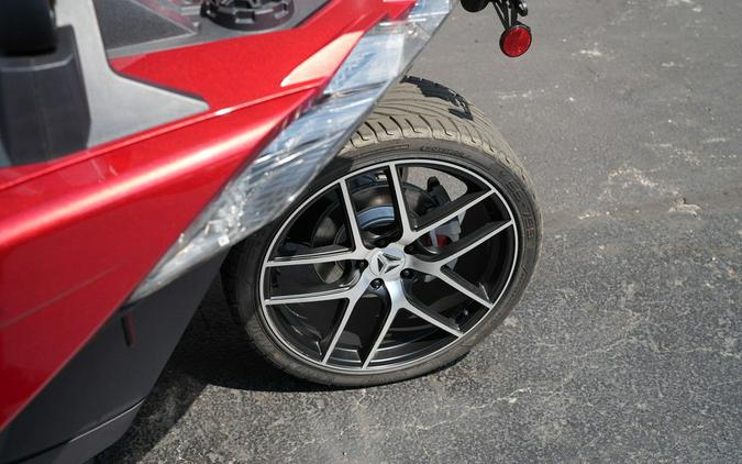2018 Polaris Slingshot SL Sunset Red