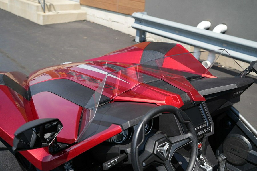 2018 Polaris Slingshot SL Sunset Red