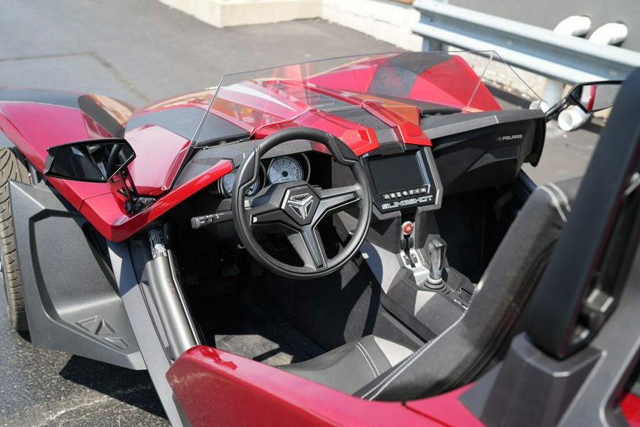 2018 Polaris Slingshot SL Sunset Red