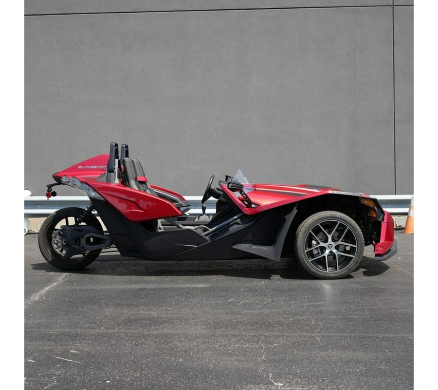 2018 Polaris Slingshot SL Sunset Red