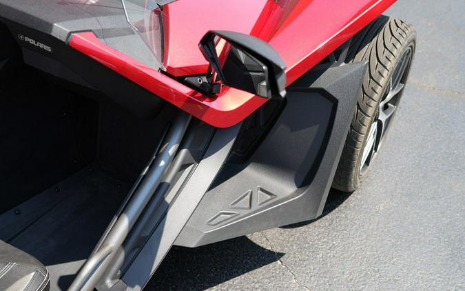 2018 Polaris Slingshot SL Sunset Red