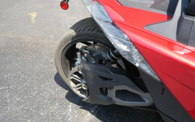 2018 Polaris Slingshot SL Sunset Red
