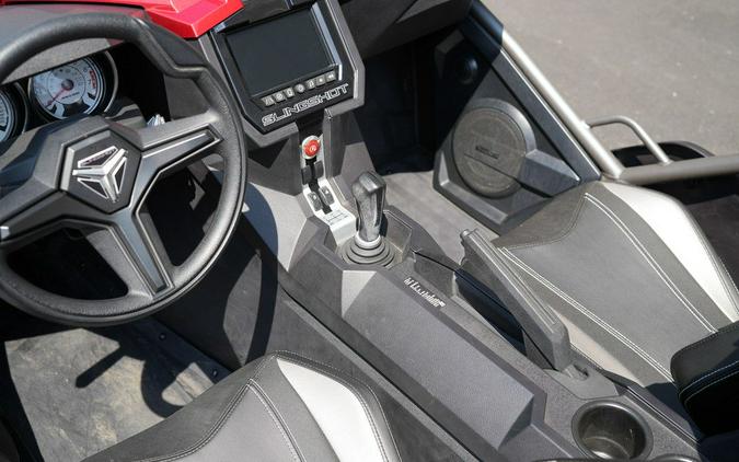 2018 Polaris Slingshot SL Sunset Red