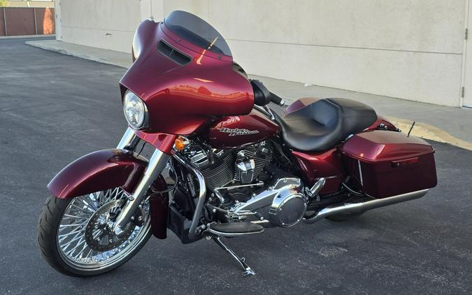 2017 Harley-Davidson® Street Glide® Special Velocity Red Sunglo