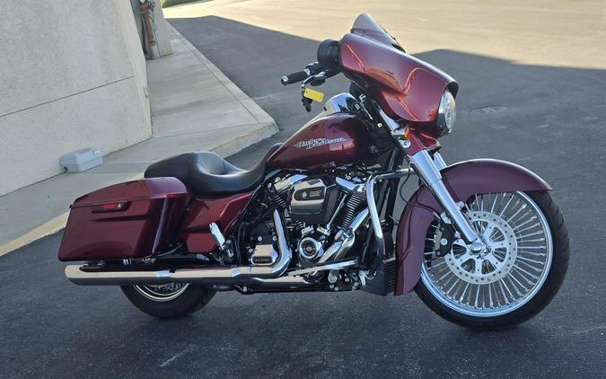 2017 Harley-Davidson® Street Glide® Special Velocity Red Sunglo