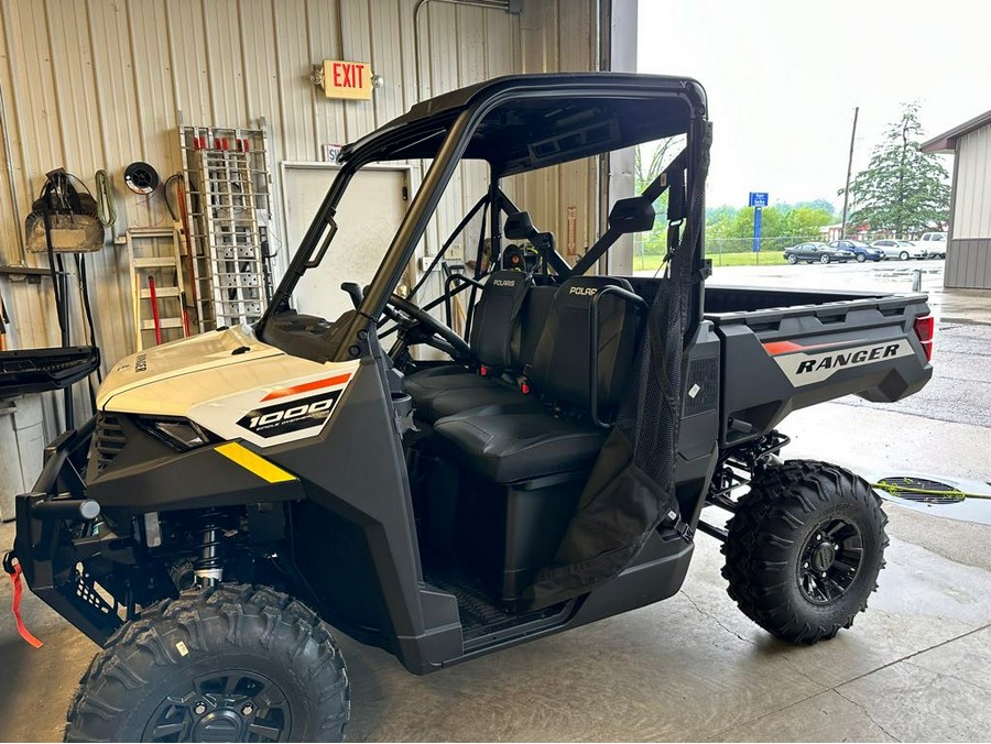 2025 Polaris Industries RANGER 1000 PREMIUM - WHITE LIGHTNING EPS