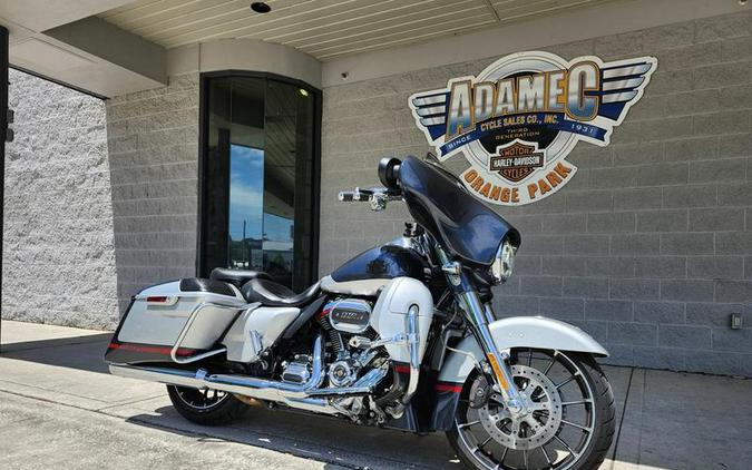 2019 Harley-Davidson® FLHXSE - CVO™ Street Glide®