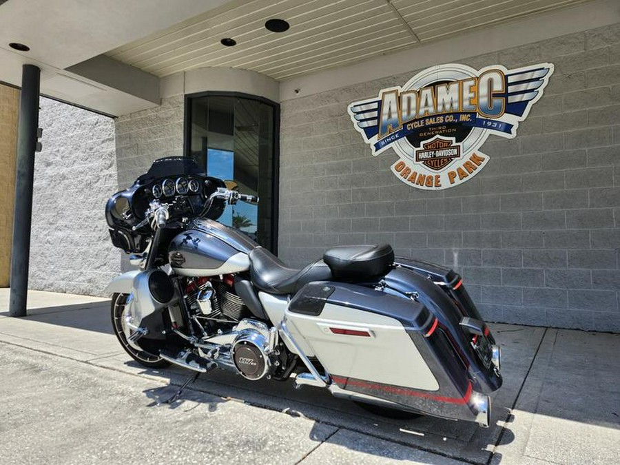 2019 Harley-Davidson® FLHXSE - CVO™ Street Glide®