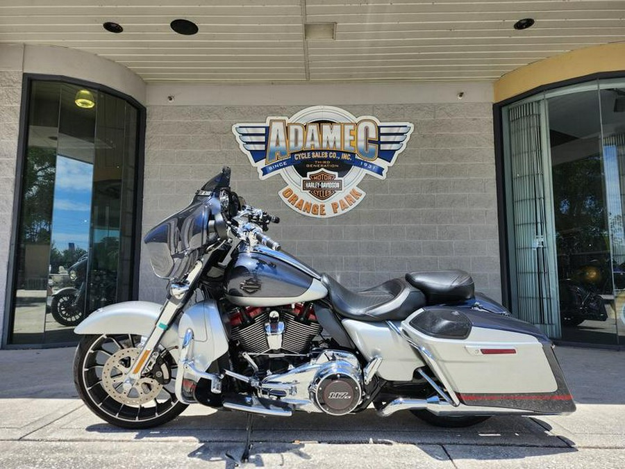 2019 Harley-Davidson® FLHXSE - CVO™ Street Glide®