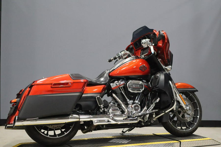 2018 Harley-Davidson CVO Street Glide