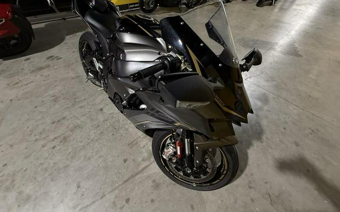 2023 Kawasaki Ninja® ZX™-10R KRT Edition