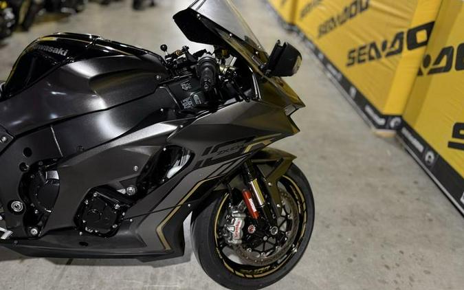 2023 Kawasaki Ninja® ZX™-10R KRT Edition