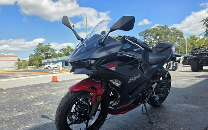 2026 Kawasaki Ninja 500 ABS Metallic Matte Twilight Blue ABS