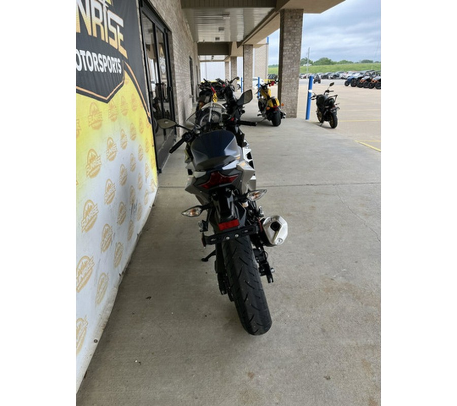 2023 Kawasaki Ninja 400