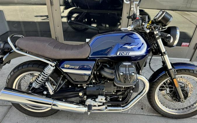 2022 Moto Guzzi V7 Special E5