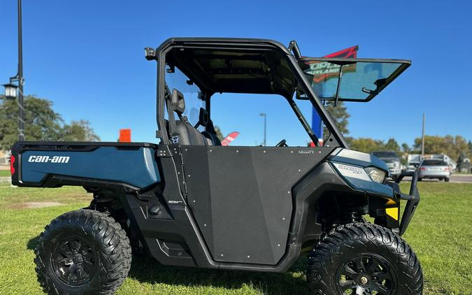 2025 Can-Am Defender XT HD10
