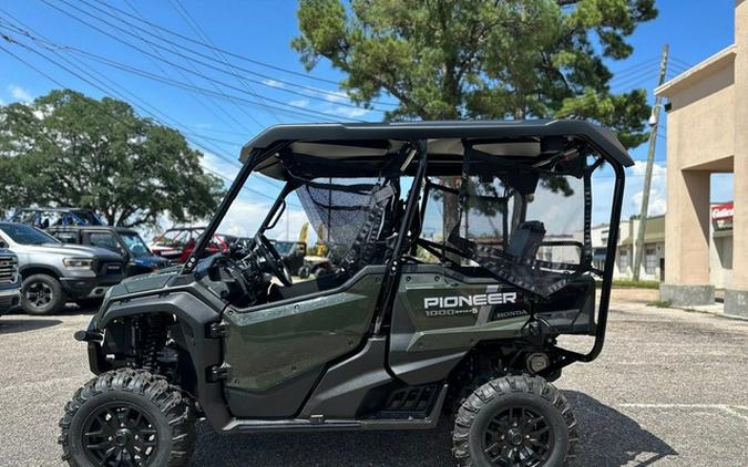 2024 Honda Pioneer 1000-5 Deluxe