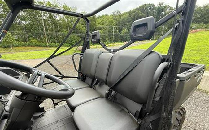 2025 Can-Am Defender DPS HD10
