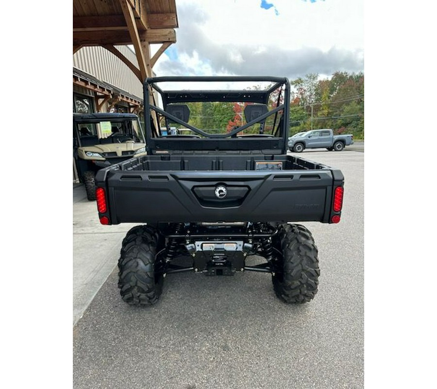 2025 Can-Am Defender DPS HD10