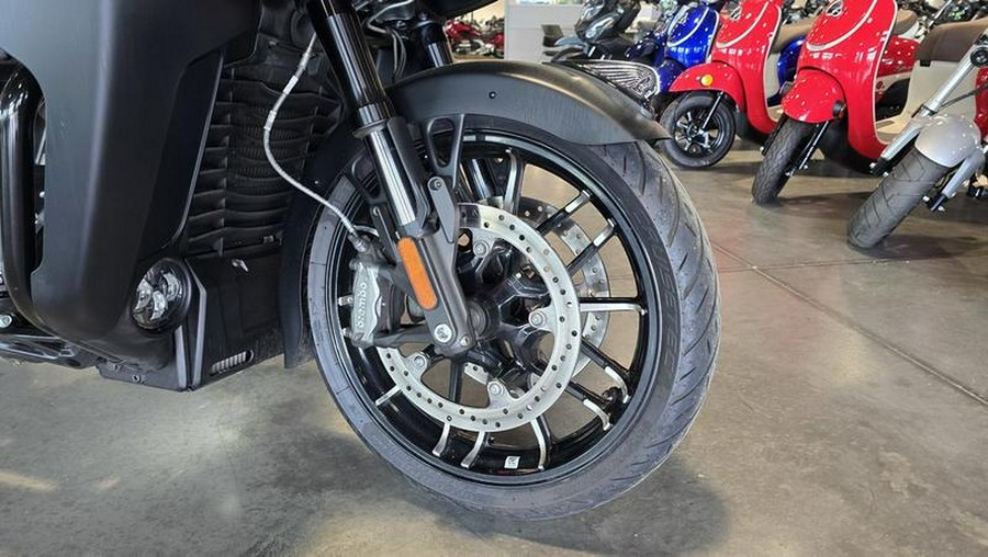 2024 Indian Motorcycle® Pursuit® Dark Horse® Black Smoke