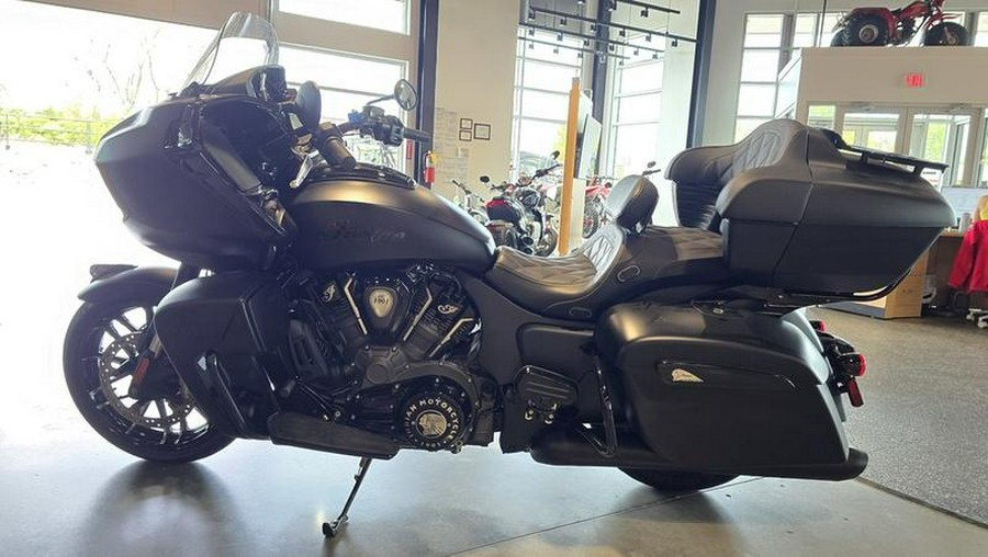 2024 Indian Motorcycle® Pursuit® Dark Horse® Black Smoke