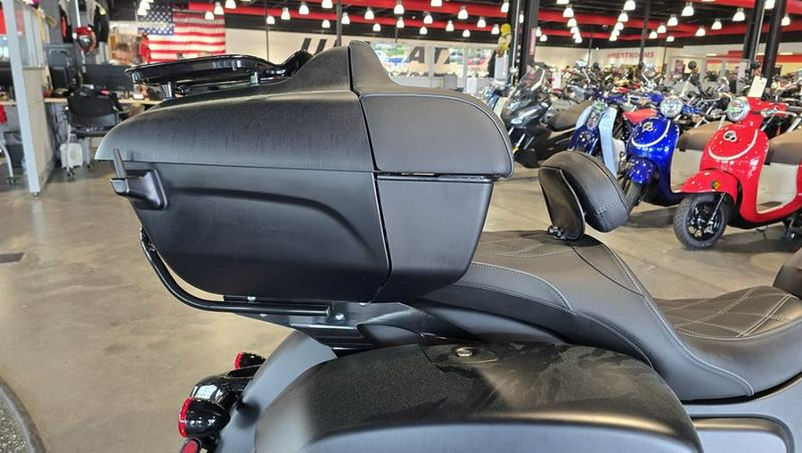 2024 Indian Motorcycle® Pursuit® Dark Horse® Black Smoke