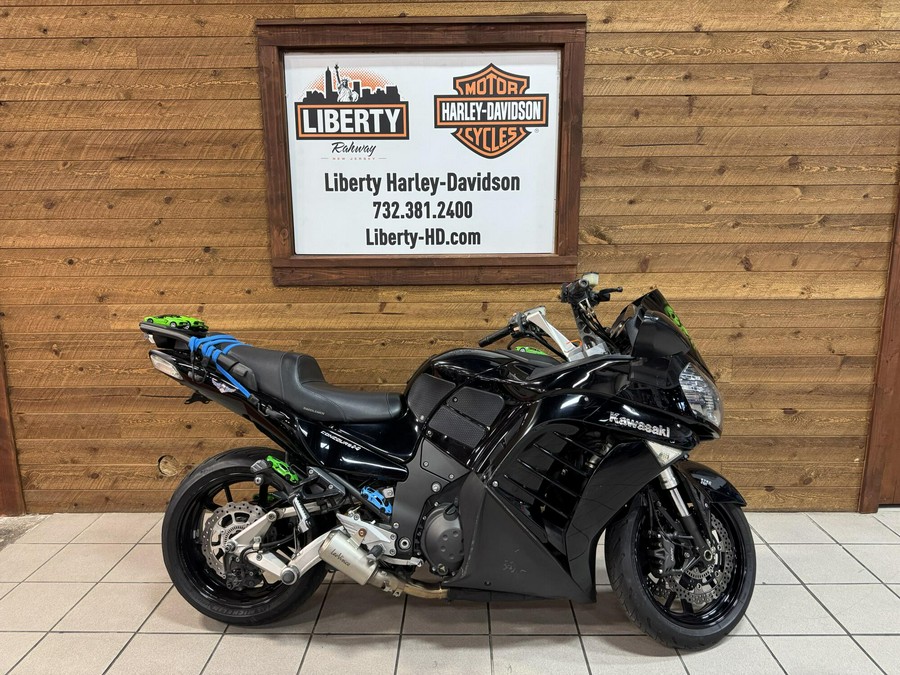 2012 Kawasaki Concours™ 14 ABS Ebony / Flat Super Black Concourse