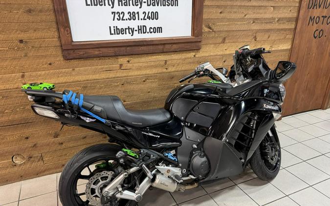 2012 Kawasaki Concours™ 14 ABS Ebony / Flat Super Black Concourse