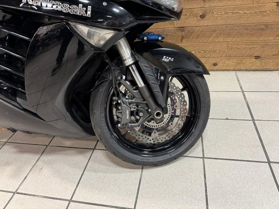 2012 Kawasaki Concours™ 14 ABS Ebony / Flat Super Black Concourse