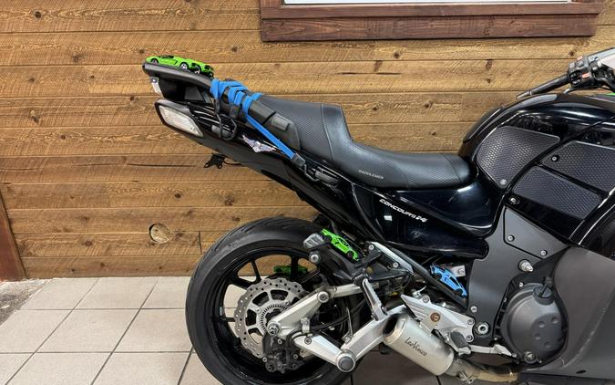 2012 Kawasaki Concours™ 14 ABS Ebony / Flat Super Black Concourse