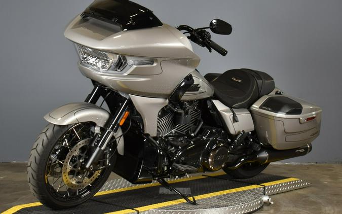 2023 Harley-Davidson CVO Road Glide