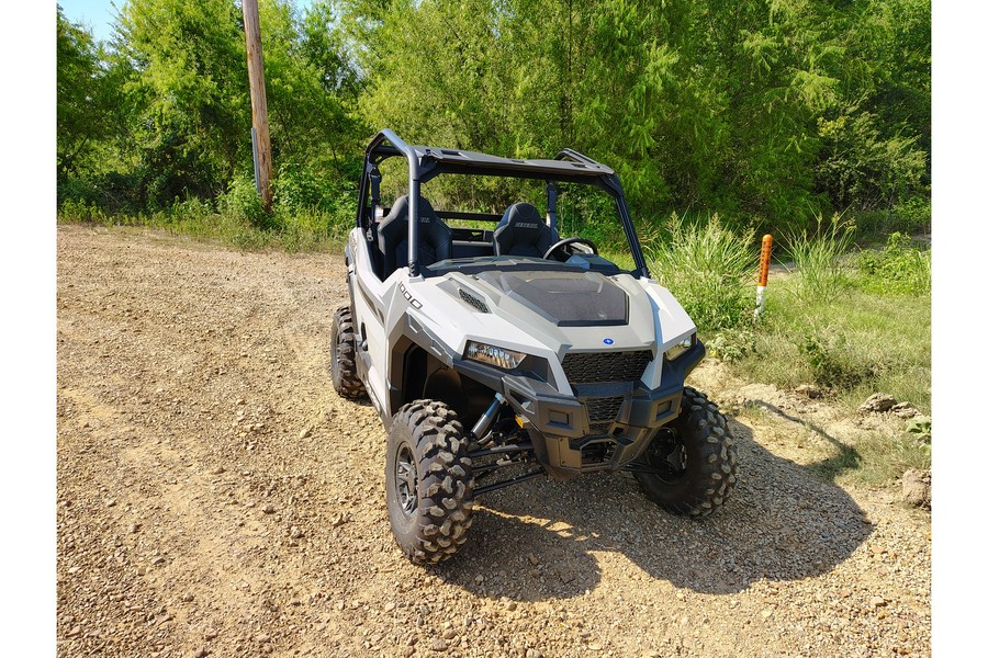 2024 Polaris Industries GENERAL 1000 SPORT - GHOST GRAY Sport