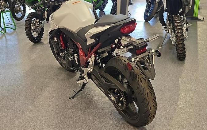 2025 Honda® CB750 Hornet