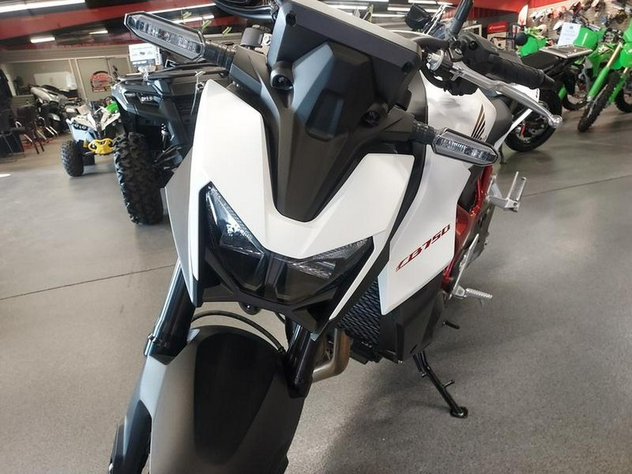 2025 Honda® CB750 Hornet