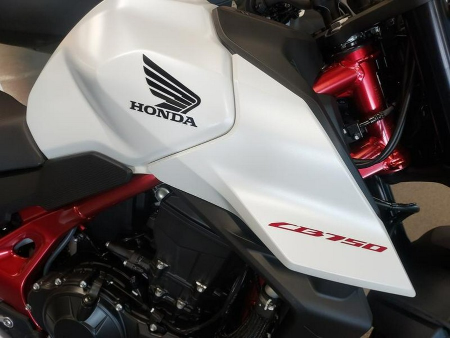 2025 Honda® CB750 Hornet