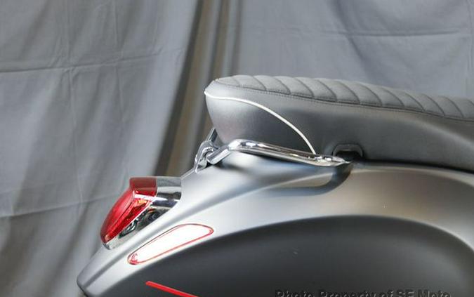 2022 Vespa Sprint 150 Racing Sixties