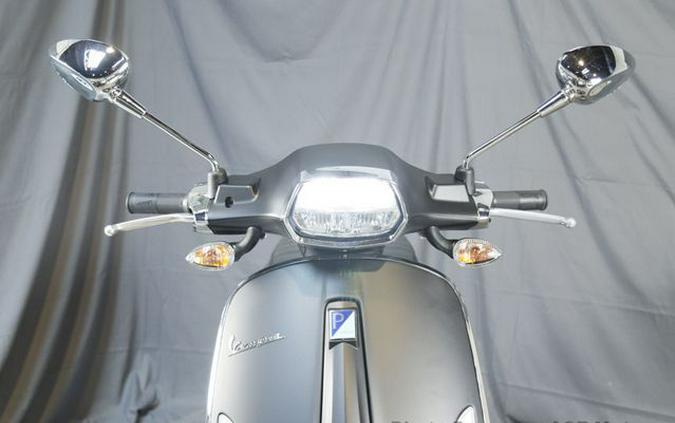 2022 Vespa Sprint 150 Racing Sixties