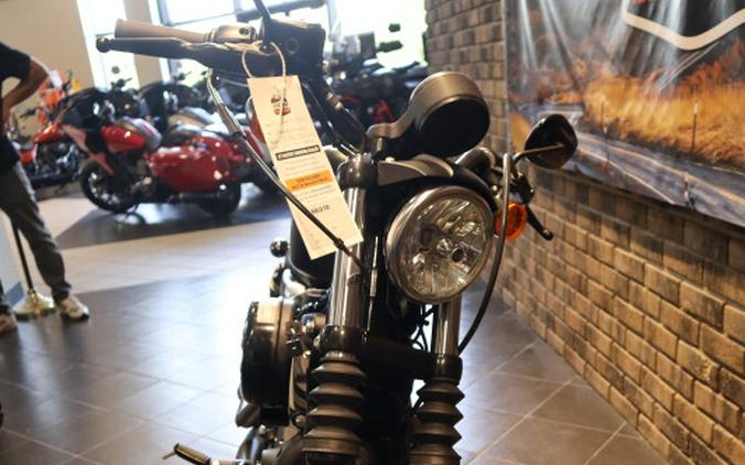 2022 Iron 883™ (XL883N)