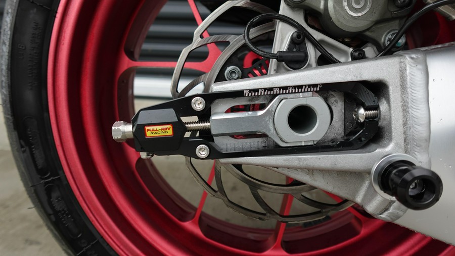 2023 Aprilia Tuono V4 Factory 1100