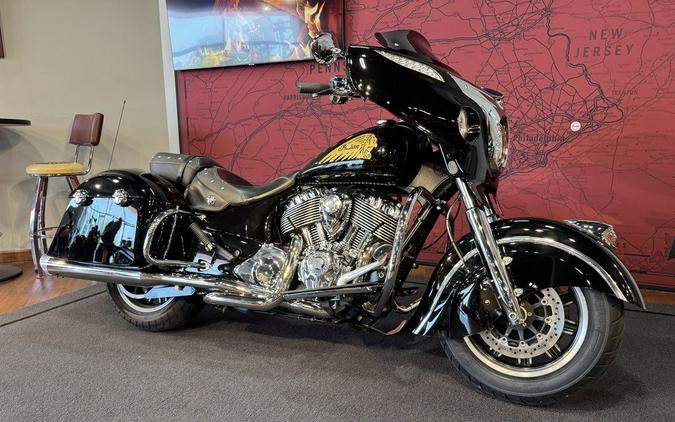 2019 Indian Motorcycle® Chieftain® Classic Thunder Black