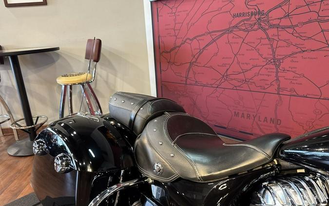 2019 Indian Motorcycle® Chieftain® Classic Thunder Black