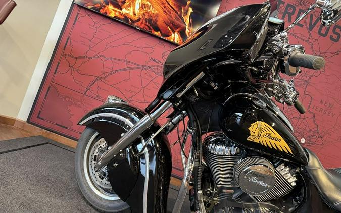 2019 Indian Motorcycle® Chieftain® Classic Thunder Black
